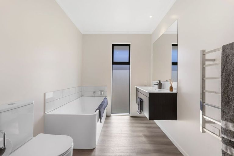 Photo of property in 6 Lambton Street, 7020