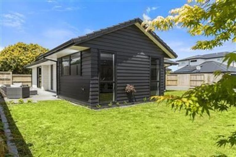 Photo of property in 28 Applin Lane, Pyes Pa, Tauranga, 3112