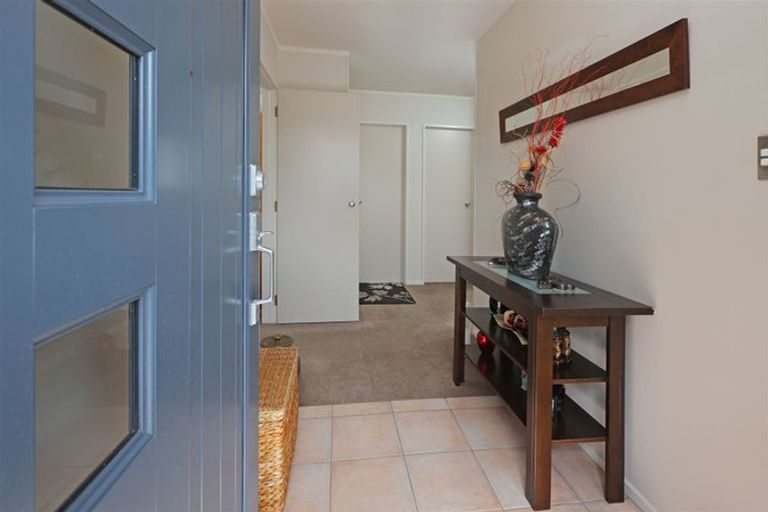 Photo of property in 5 Cognac Place, Henderson, Auckland, 0612