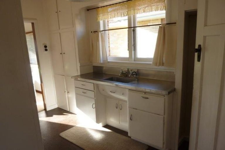 Photo of property in 30 Naylor Street, Hamilton East, Hamilton, 3216