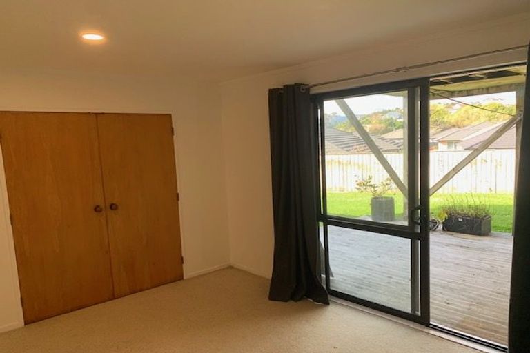 Photo of property in 29 Shackle Lane, Whitby, Porirua, 5024