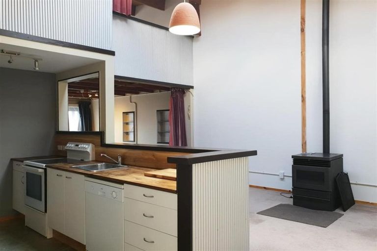 Photo of property in 2/410 The Esplanade, Island Bay, Wellington, 6023