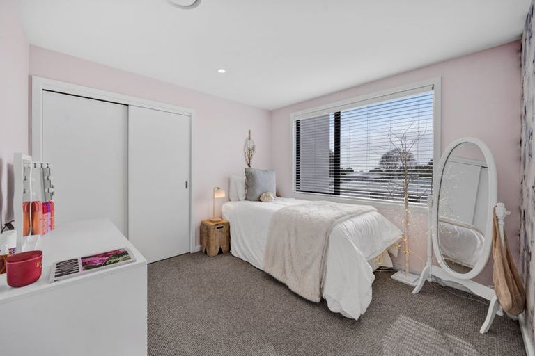 Photo of property in 12a Kauri Street, Merrilands, New Plymouth, 4312