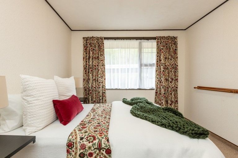 Photo of property in 60 Ngarimu Crescent, Taradale, Napier, 4112