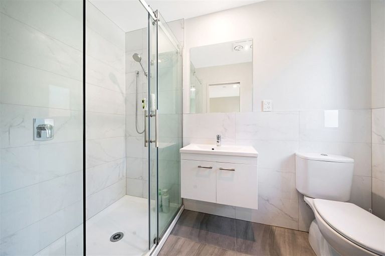 Photo of property in 51a Routley Drive, Glen Eden, Auckland, 0602