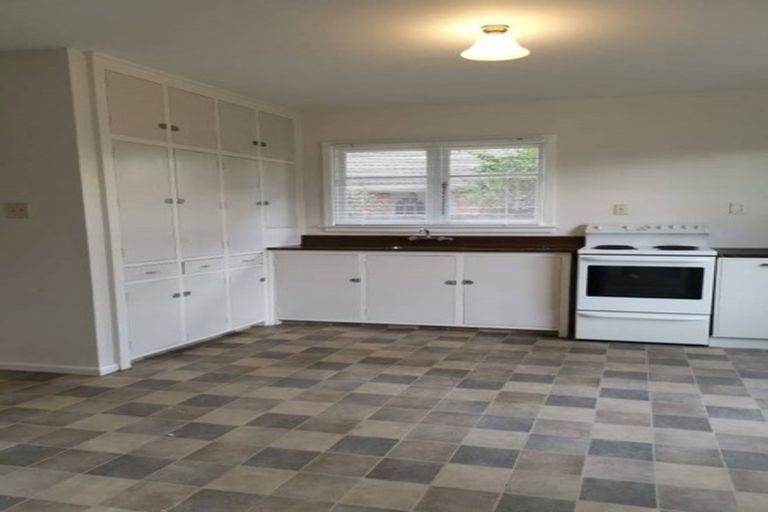 Photo of property in 18 Vivian Street, Burwood, Christchurch, 8083