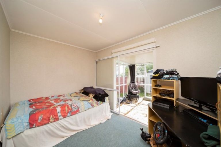 Photo of property in 7 Ngaio Place, Hawera, 4610