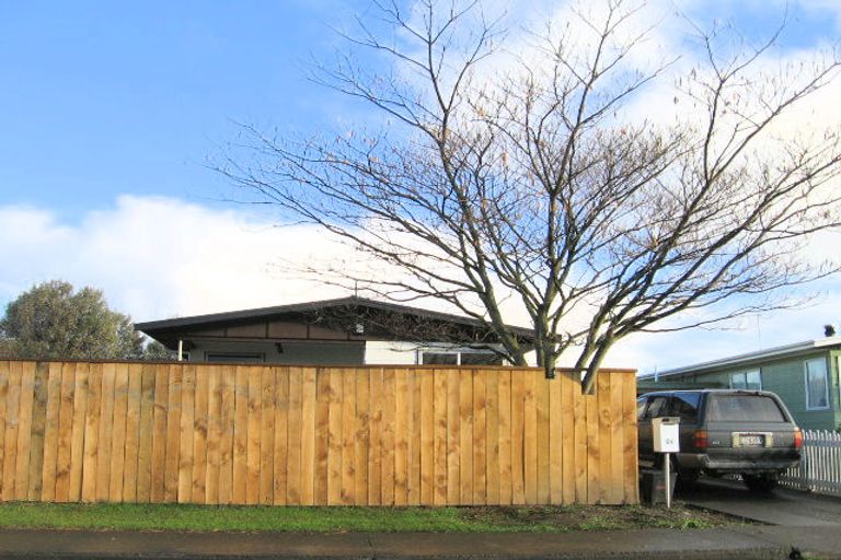 Photo of property in 2 Cartier Crescent, Flaxmere, Hastings, 4120