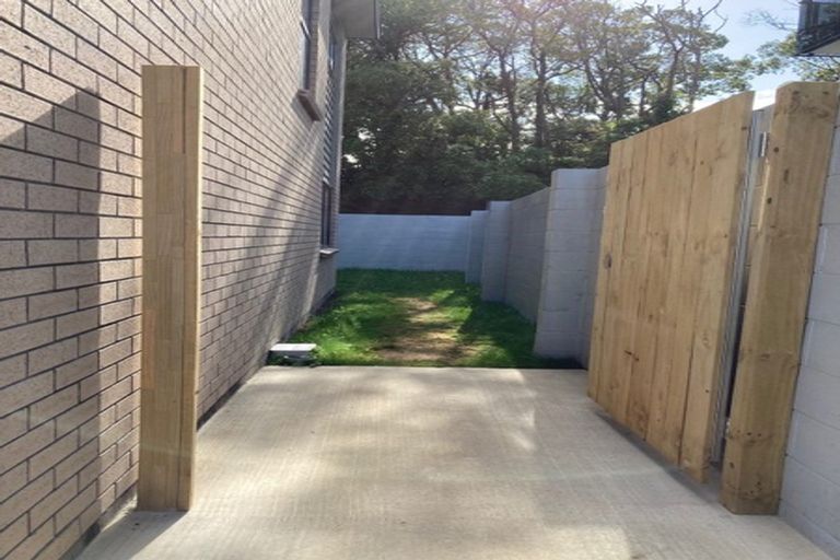 Photo of property in 17 Hall Avenue, Mangere, Auckland, 2022