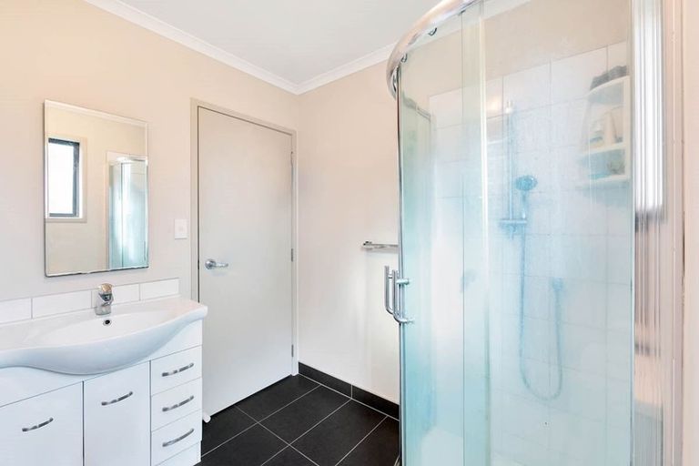 Photo of property in St Claire Village, 41/172 Mcleod Road, Te Atatu South, Auckland, 0610