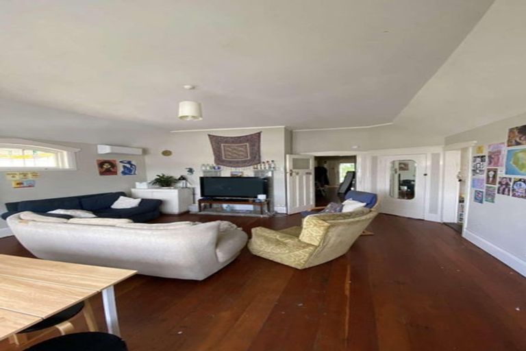 Photo of property in 2/107 Wallace Street, Mount Cook, Wellington, 6021