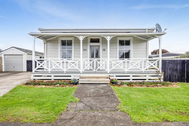 Photo of property in 16a Sunnyvale Street, Bell Block, New Plymouth, 4312