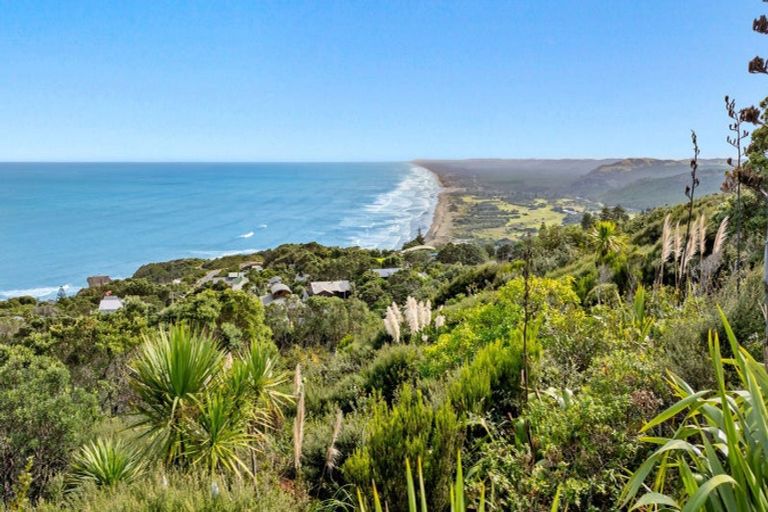 Photo of property in 119 Waitea Road, Muriwai, 0881