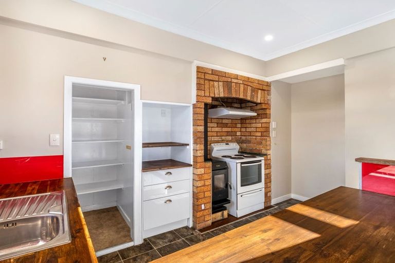 Photo of property in 124 Weraroa Road, Waverley, 4510