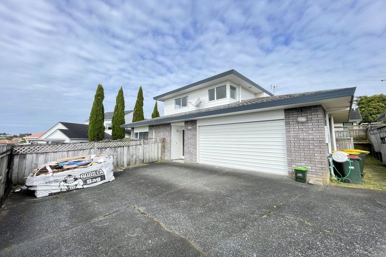 Photo of property in 2/34 Simmental Crescent, Somerville, Auckland, 2014