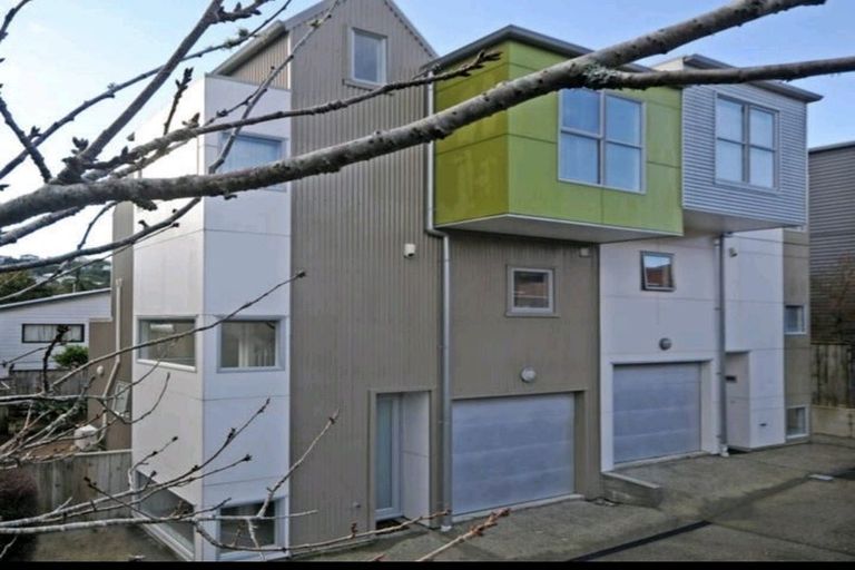 Photo of property in 12u5 Agra Crescent, Khandallah, Wellington, 6035