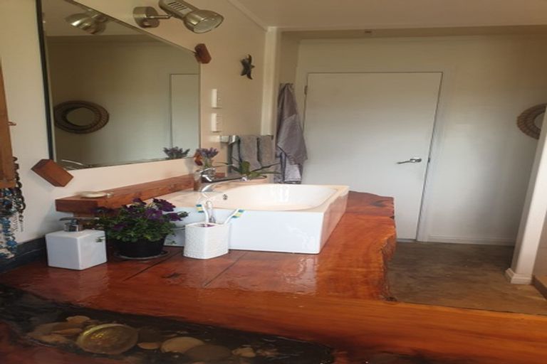 Photo of property in 747 Three Mile Bush Road, Ruatangata West, Kamo, 0185