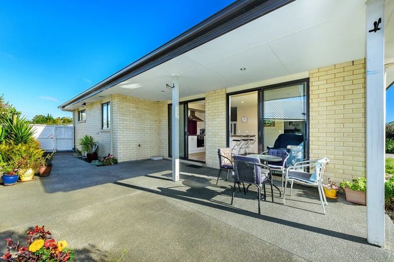 Photo of property in 7 Wisteria Lane, Rangiora, 7400
