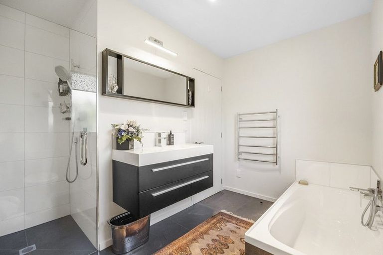 Photo of property in 17 Awa Toru Drive, Fairfield, Dunedin, 9018