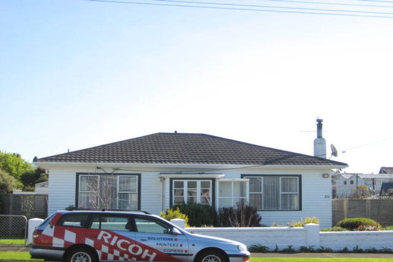 Photo of property in 20 Cameron Street, New Plymouth, 4310