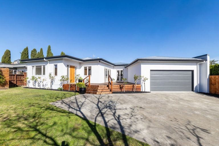 Photo of property in 22 Campbell Street, Havelock North, 4130