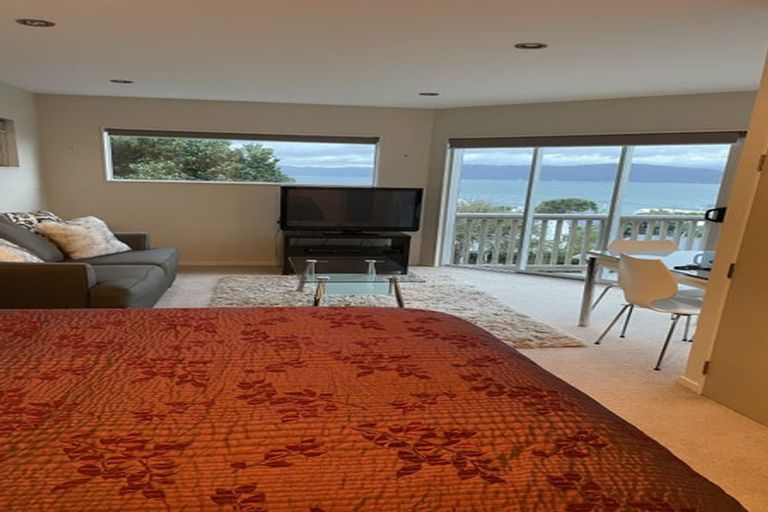 Photo of property in 15 Pinelands Avenue, Seatoun, Wellington, 6022