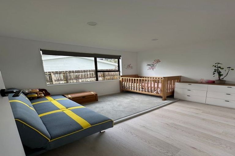 Photo of property in 2/57 Kiwi Esplanade, Mangere Bridge, Auckland, 2022