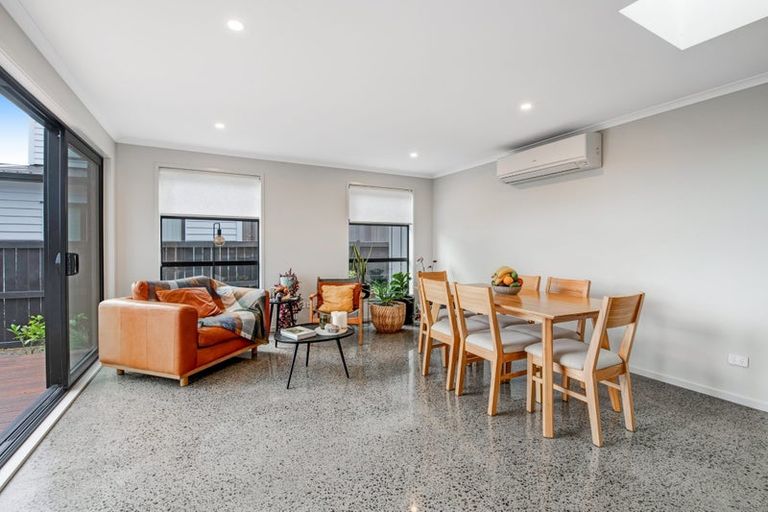 Photo of property in 34 Paparahi Place, Wainui, Silverdale, 0992