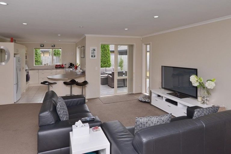 Photo of property in 55 Springwater Avenue, Northwood, Christchurch, 8051
