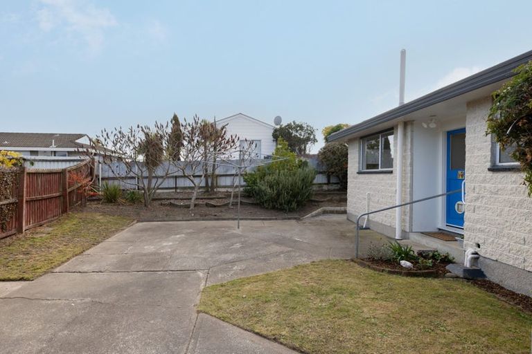 Photo of property in 2/8 Wanstead Place, Woolston, Christchurch, 8062