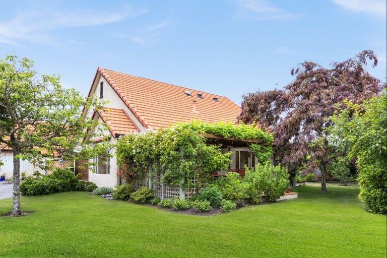 Photo of property in Te Mata Residential Estate, 1/225 Te Mata Road, Havelock North, 4130