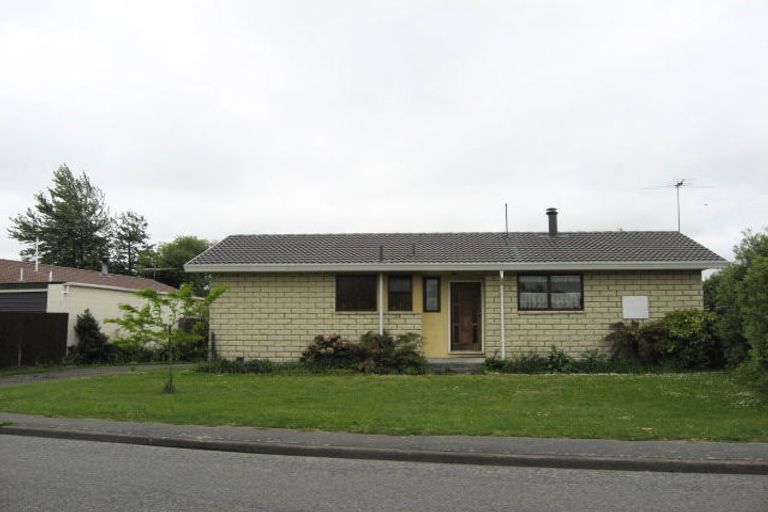 Photo of property in 81 Newnham Street, Rangiora, 7400