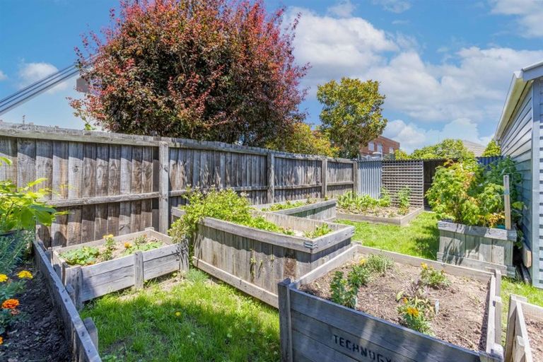 Photo of property in 214 Knowles Street, St Albans, Christchurch, 8052