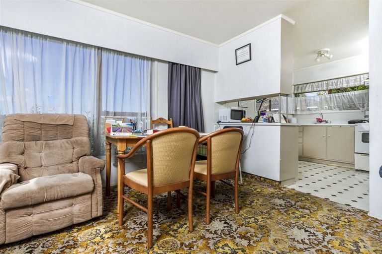 Photo of property in 2/92 Glamorgan Drive, Torbay, Auckland, 0630