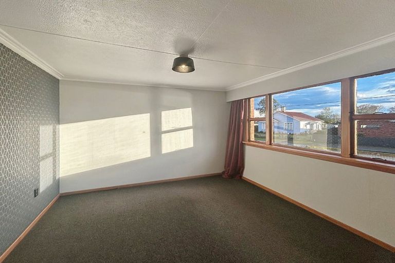 Photo of property in 122 Park Street, Winton, 9720