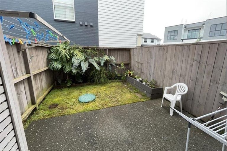 Photo of property in 28b Ian Morrison Road, Hobsonville, Auckland, 0616