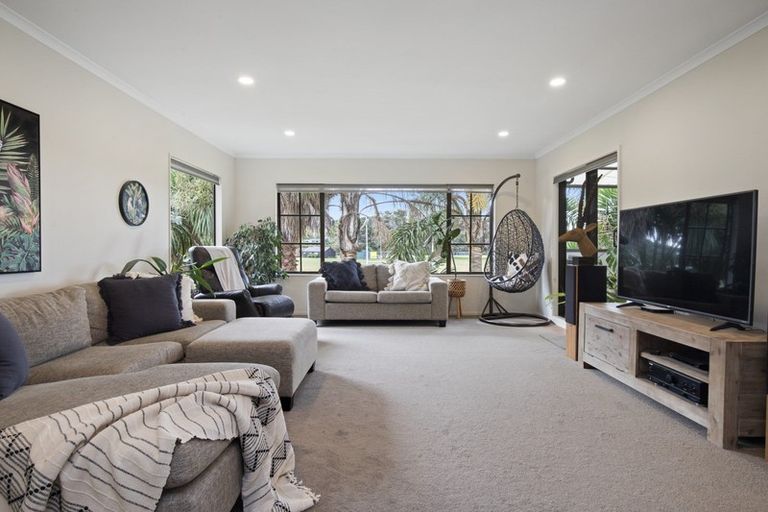 Photo of property in 41 Ridgeway Road, Pukekohe, 2120