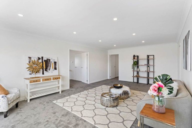 Photo of property in 35 Pacific Heights Road, Orewa, 0931