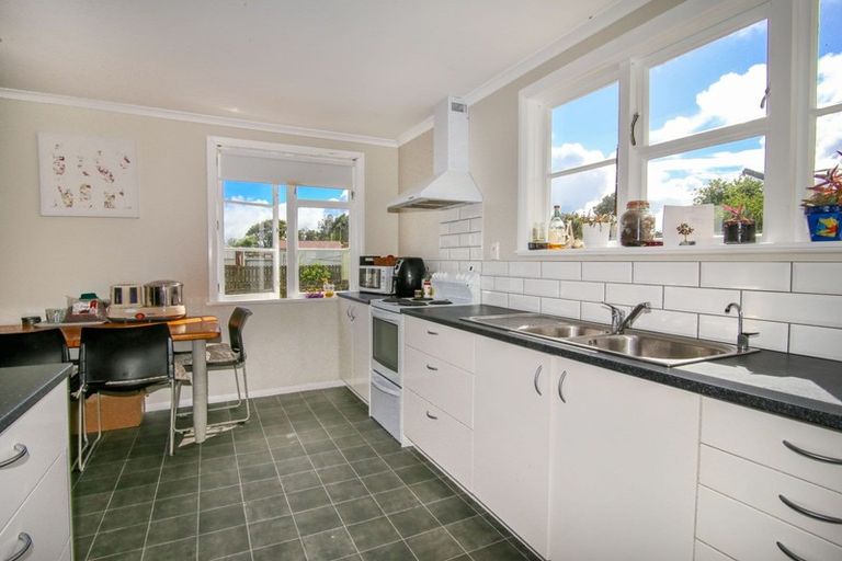 Photo of property in 23 Colvin Street, Westport, 7825