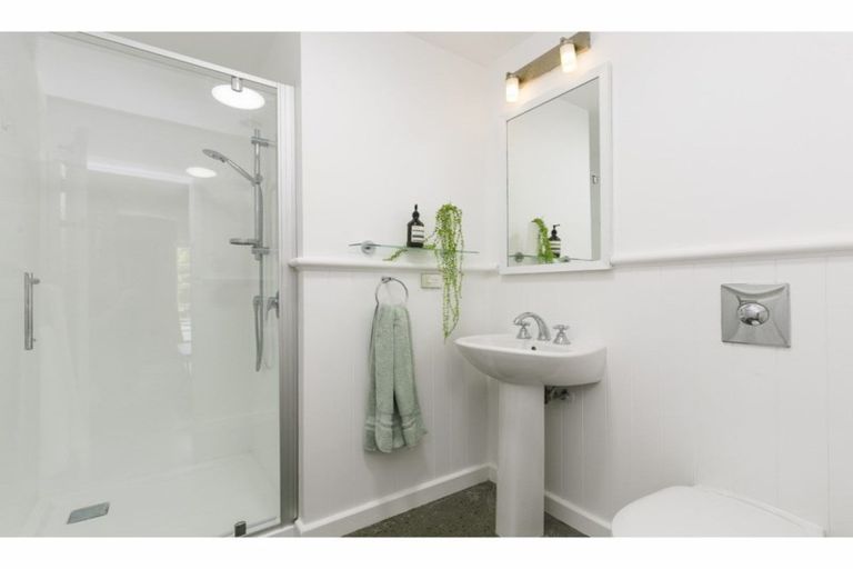 Photo of property in 14 Blakey Avenue, Karori, Wellington, 6012