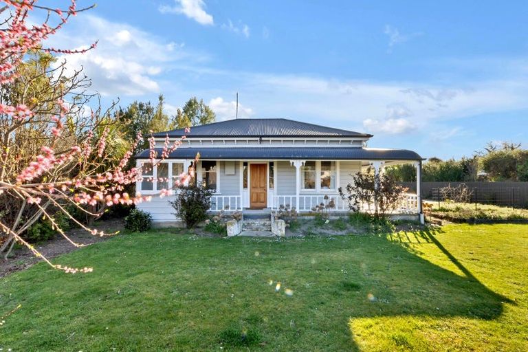 Photo of property in 260 Talbot Street, Geraldine, 7930