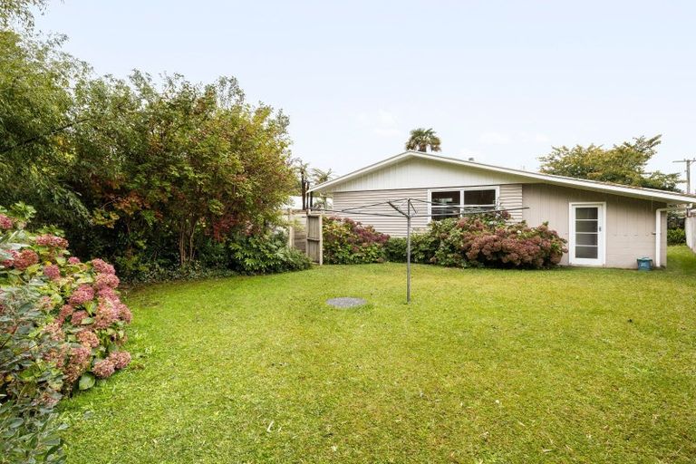 Photo of property in 16 Gerrand Place, Chedworth, Hamilton, 3210