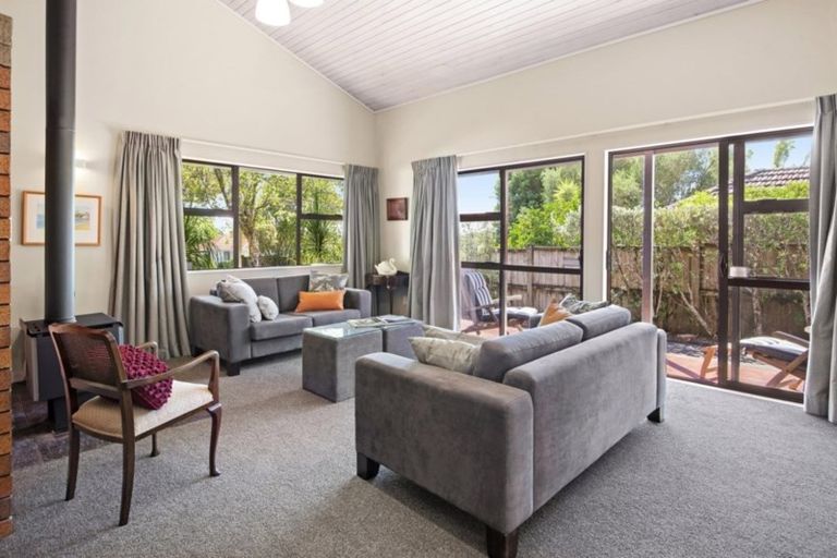 Photo of property in 3 Sale Street, Cockle Bay, Auckland, 2014