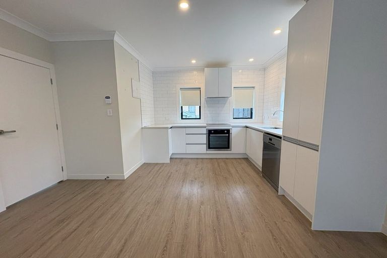Photo of property in 40b Kervil Avenue, Te Atatu Peninsula, Auckland, 0610