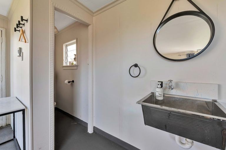 Photo of property in 29 Whakapaki Street, Urenui, 4375