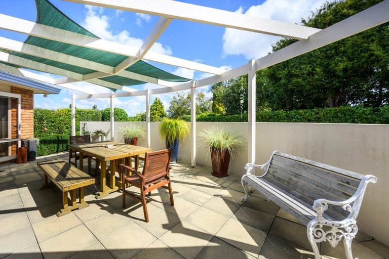 Photo of property in 17 Suffolk Crescent, Feilding, 4702