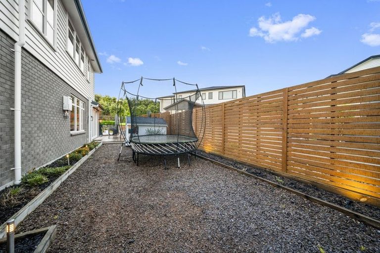 Photo of property in 39 Headsail Drive, Long Bay, Auckland, 0630
