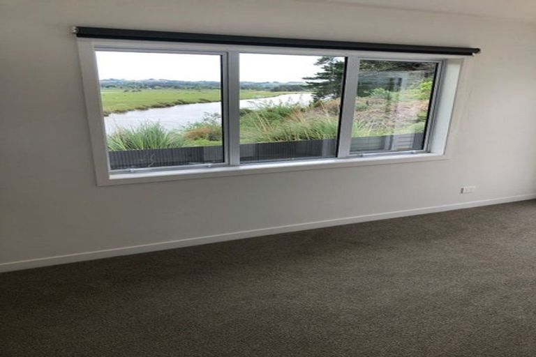 Photo of property in 35 Kowhai Street, Helensville, 0800