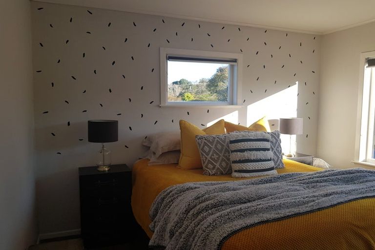 Photo of property in 26 Eskdale Road, Birkdale, Auckland, 0626