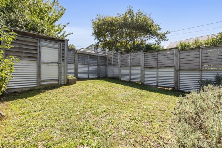 Photo of property in 19u1 Ranui Terrace, Tawa, Wellington, 5028